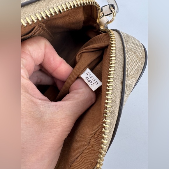 Coach Crossbody Purse Mini Bag - Picture 6 of 8